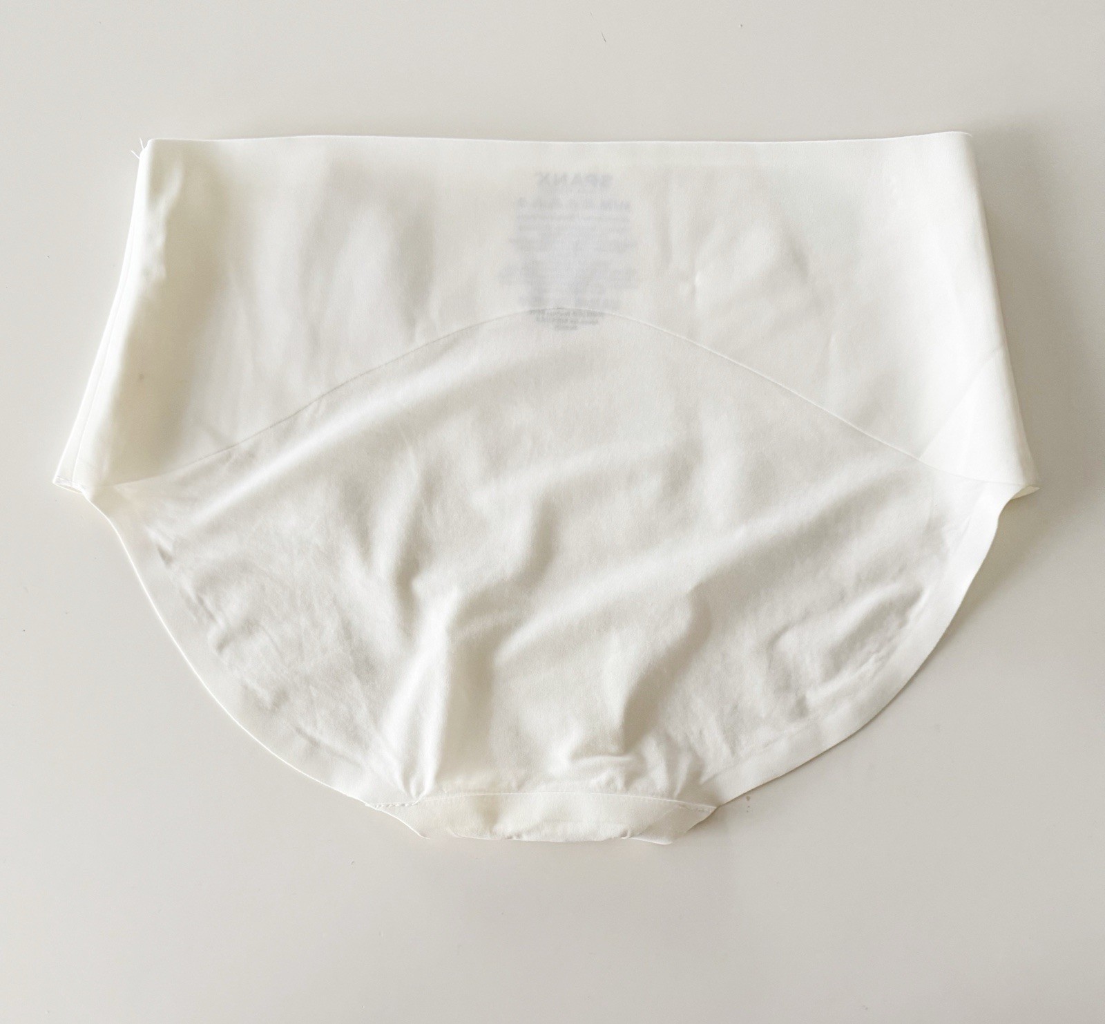 SPANX Undie-tectable Control Panties Brief SP0215 : Powder Ivory – M Medium NEW