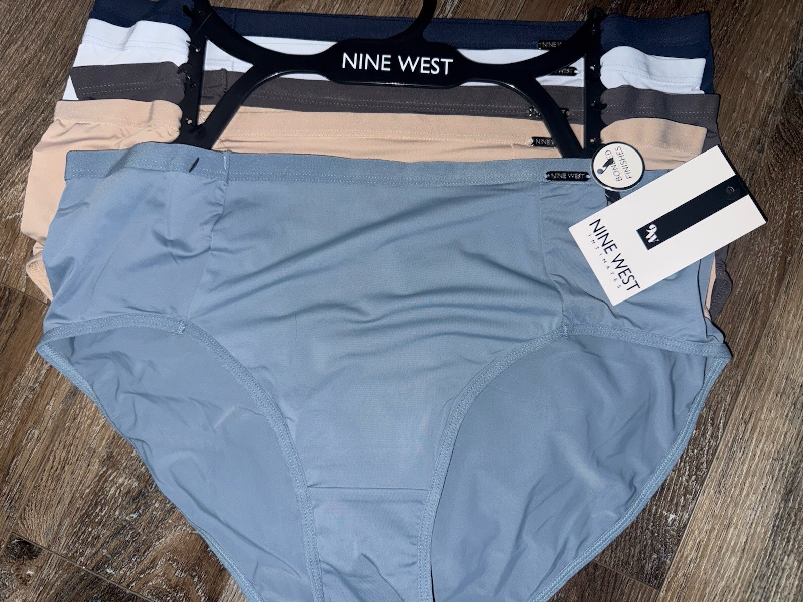 Nine West ~ 5-Pair Womens Hipster Underwear Nylon Blend Smooth ~ XL