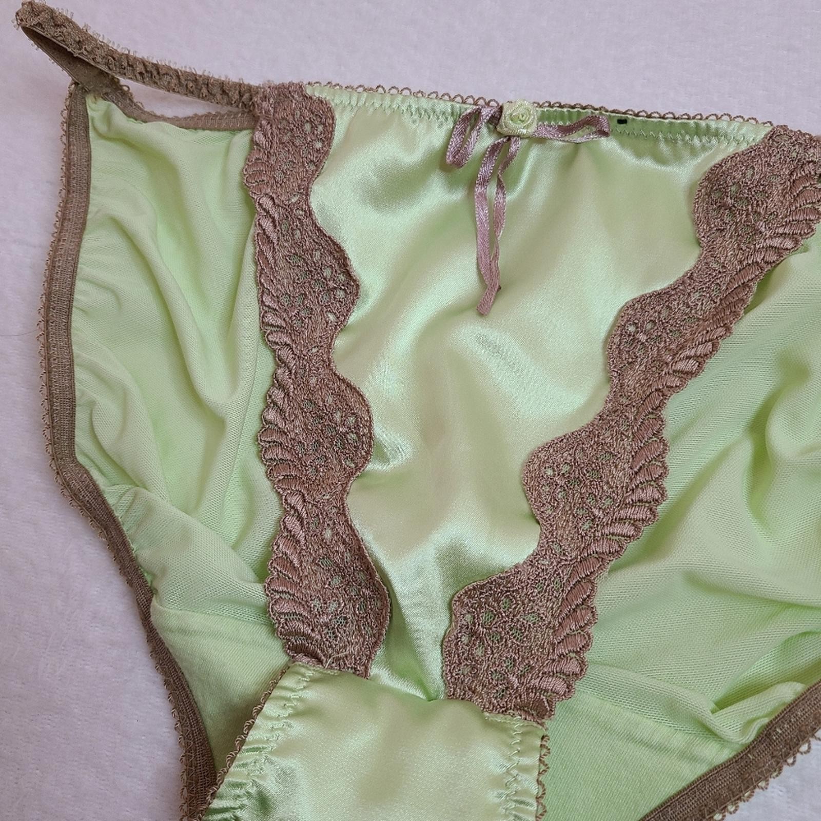 VTG Delicates Silky Satin Mesh Lace String Bikini Panty Size XL Lime Tan