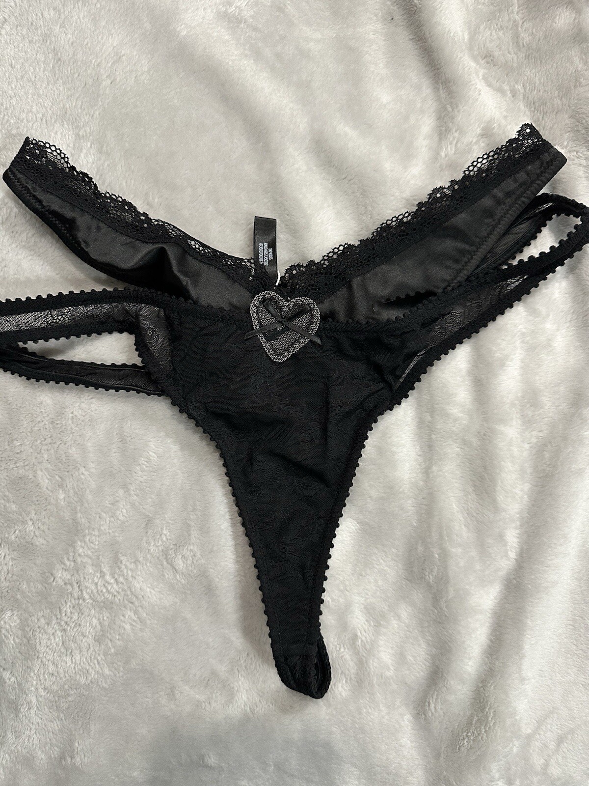 Victoria’s Secret “FOR LOVE & LEMONS “ BRIE MEDIUM THONG