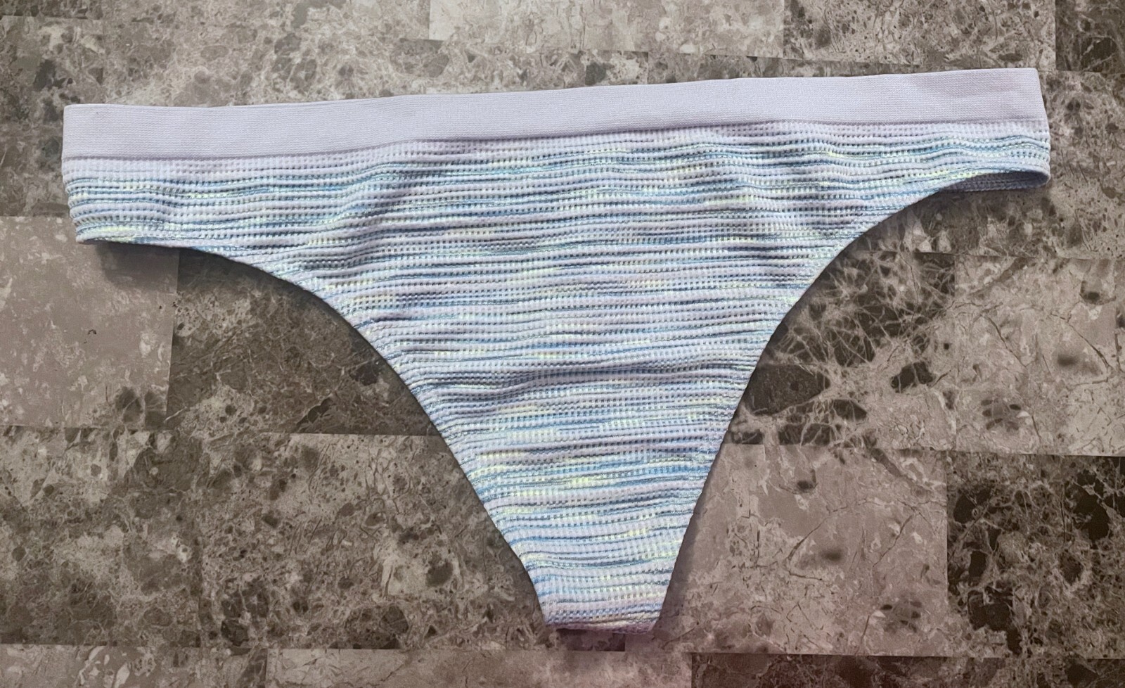 NWT VICTORIA’S SECRET BLUE GREEN MARLED STRIPE SEAMLESS STRETCH THONG PANTIES
