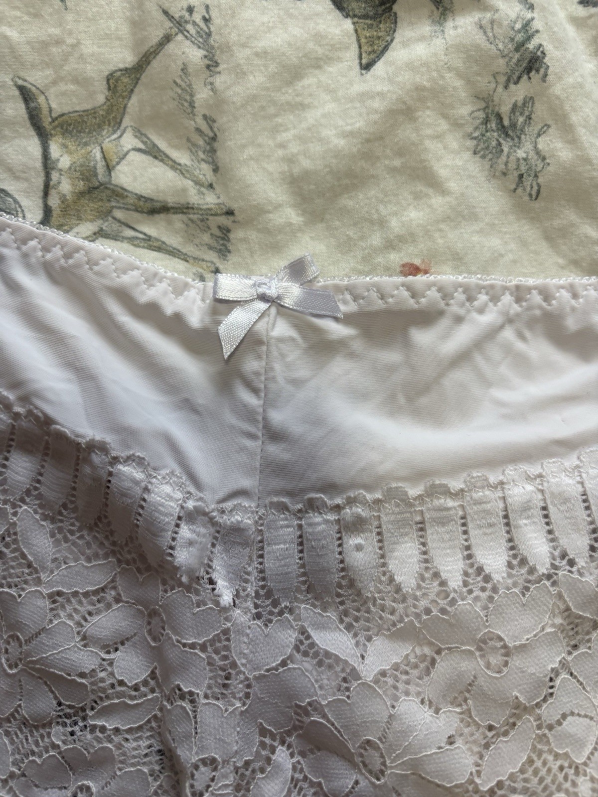 White Floral Lace Mini Stretchy Boyshort Shorts Panties With Small Bow Detail L
