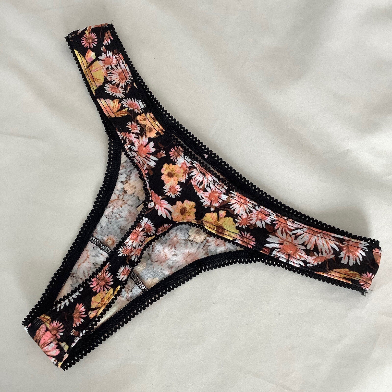 Victoria’s Secret Black Orange Floral Print High Leg Thong Panties – S – BNWT