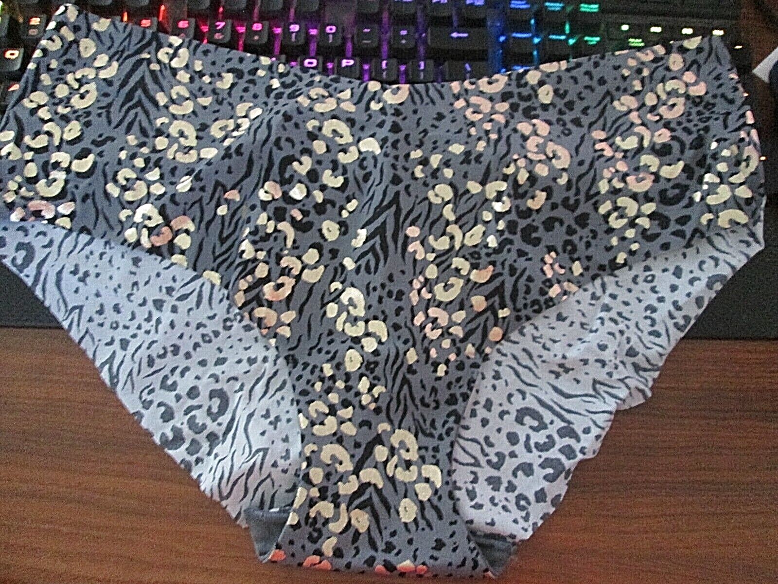 New Victoria’s Secret💜 💲Discounts on 2+💲No-Show Hiphugger💜XS,S,M,L,XL