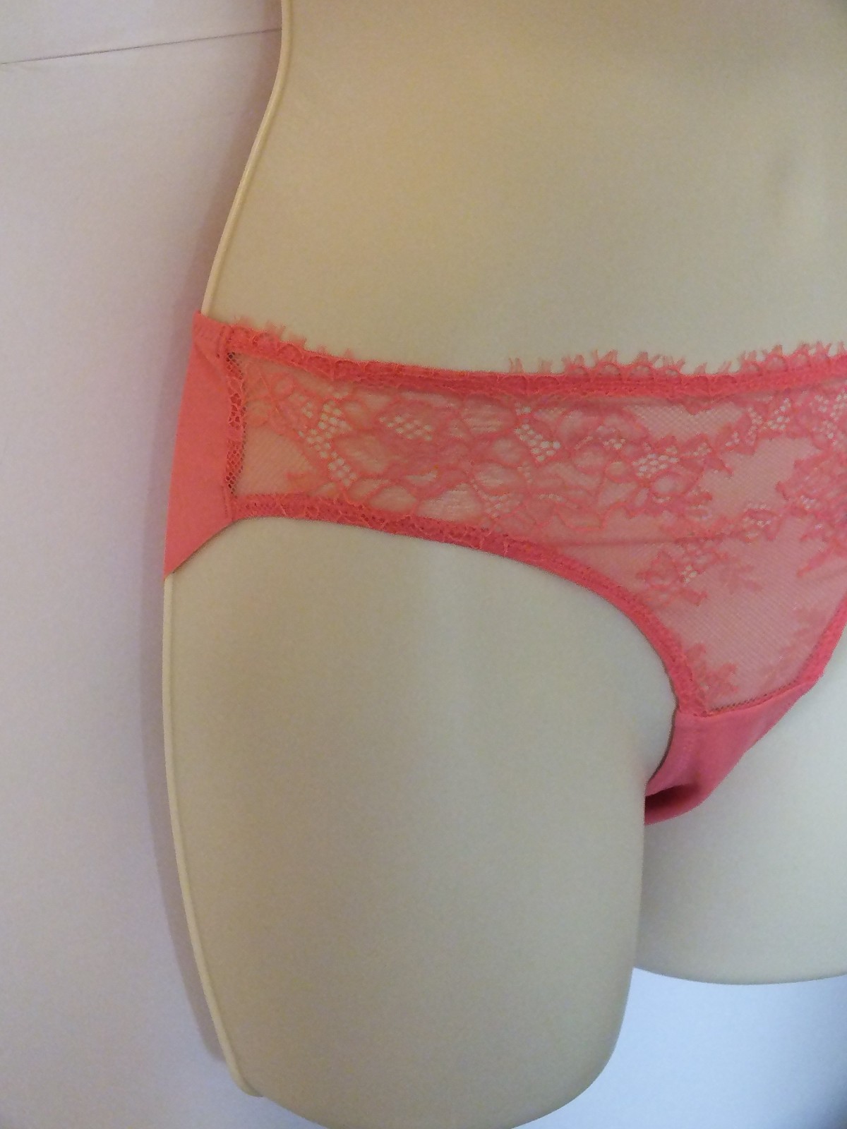 Auden Lace Bikini Underwear Coral Lightweight Nylon Spandex Blend Women XS (0-2)