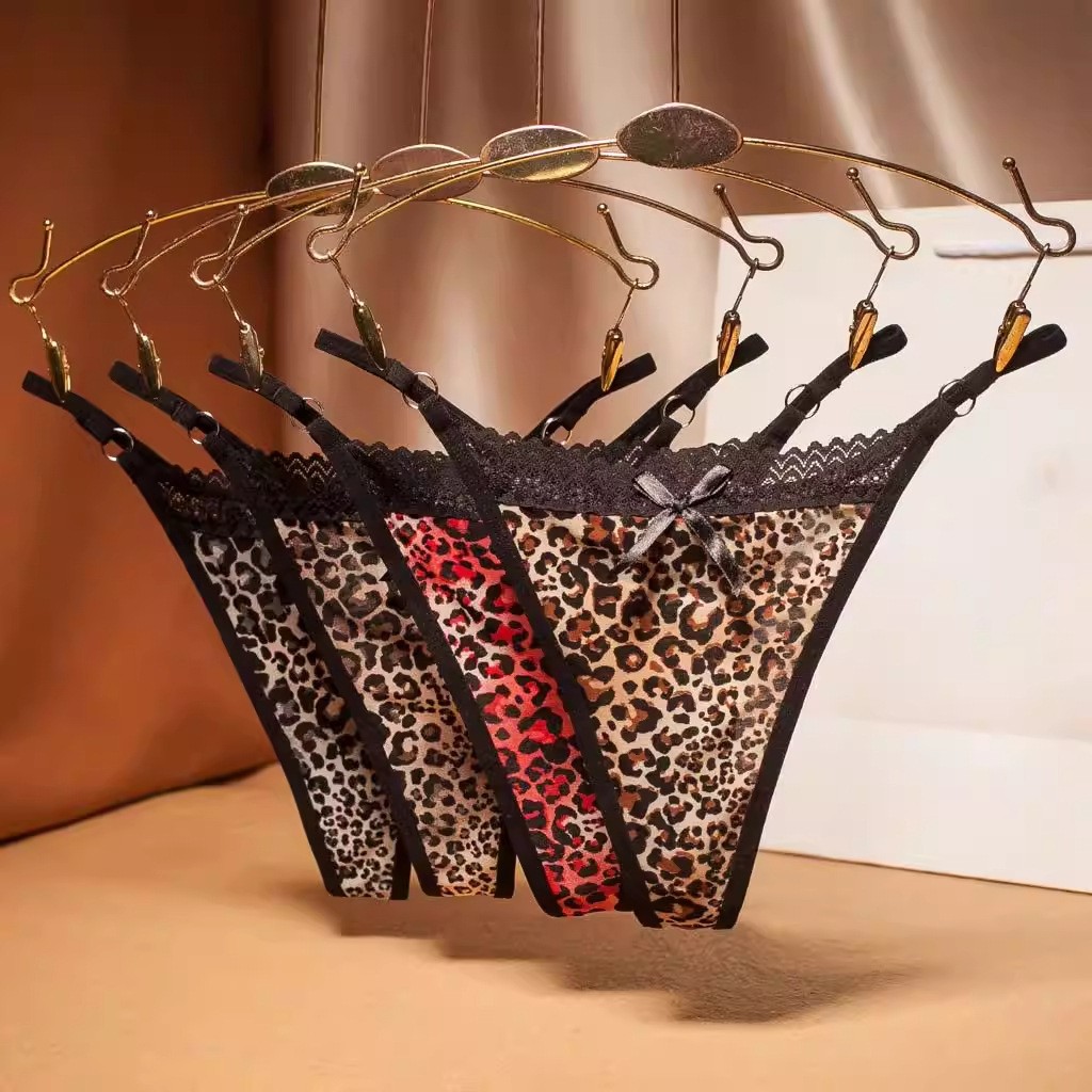 Plus Size Sexy Seamless Ice Silk Panties Leopard Thong Low-waisted Underwear