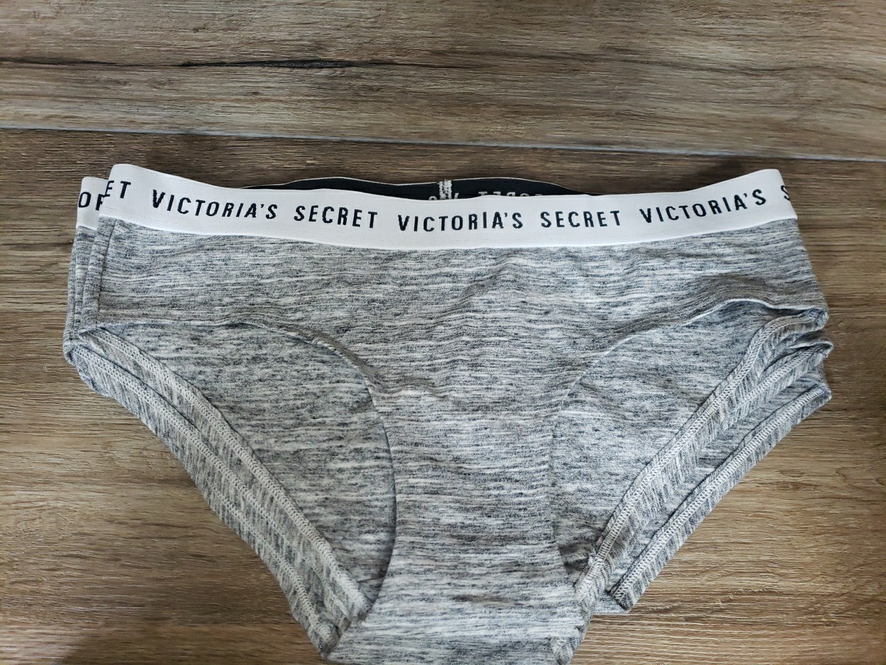 NEW Victorias Secret MEDIUM Hip Hugger Hipster Panties Underwear LOT OF 30