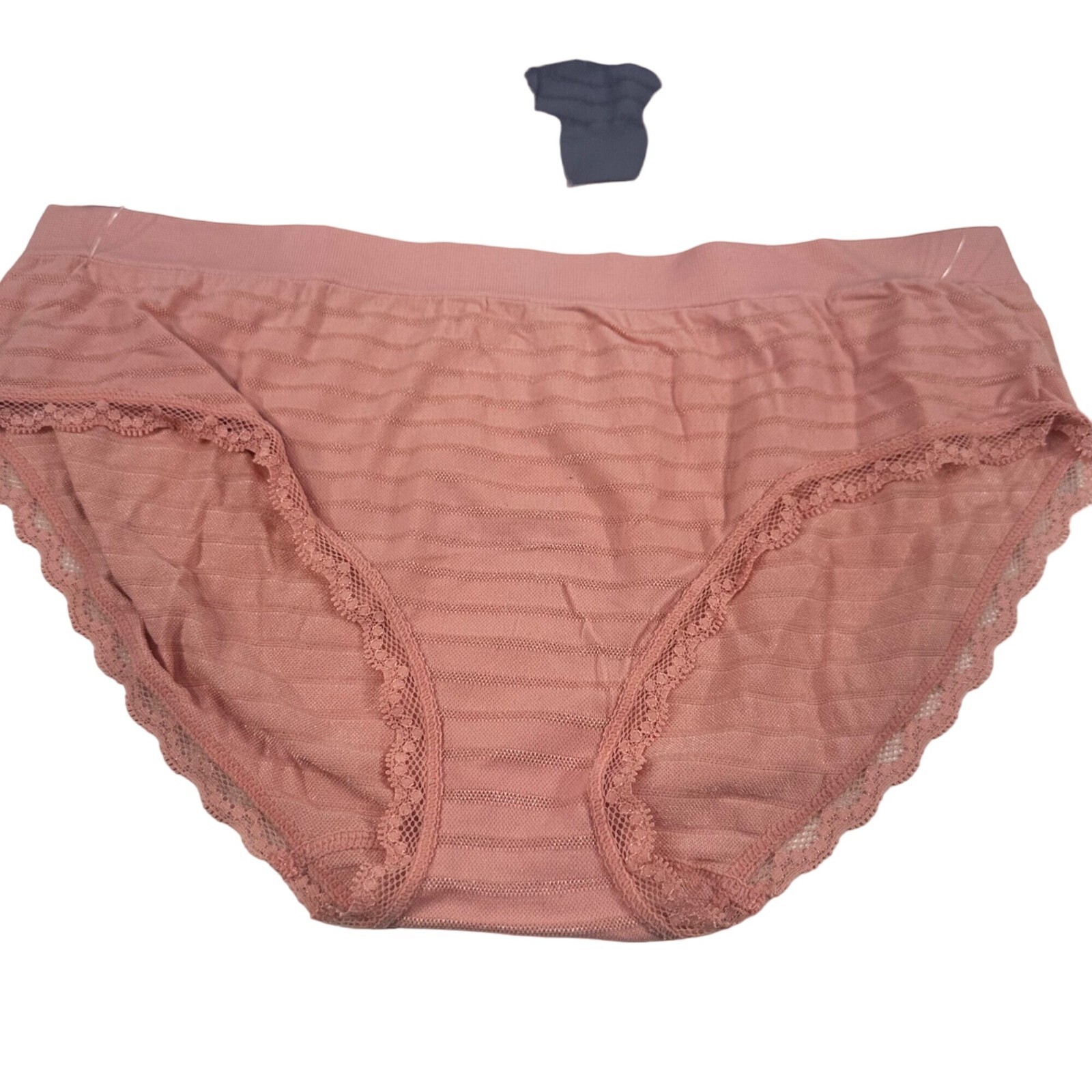 Lot Of Two Marilyn Monroe Women’s Size XL Panty Hipster 1 Blue 1 Pink NWOT