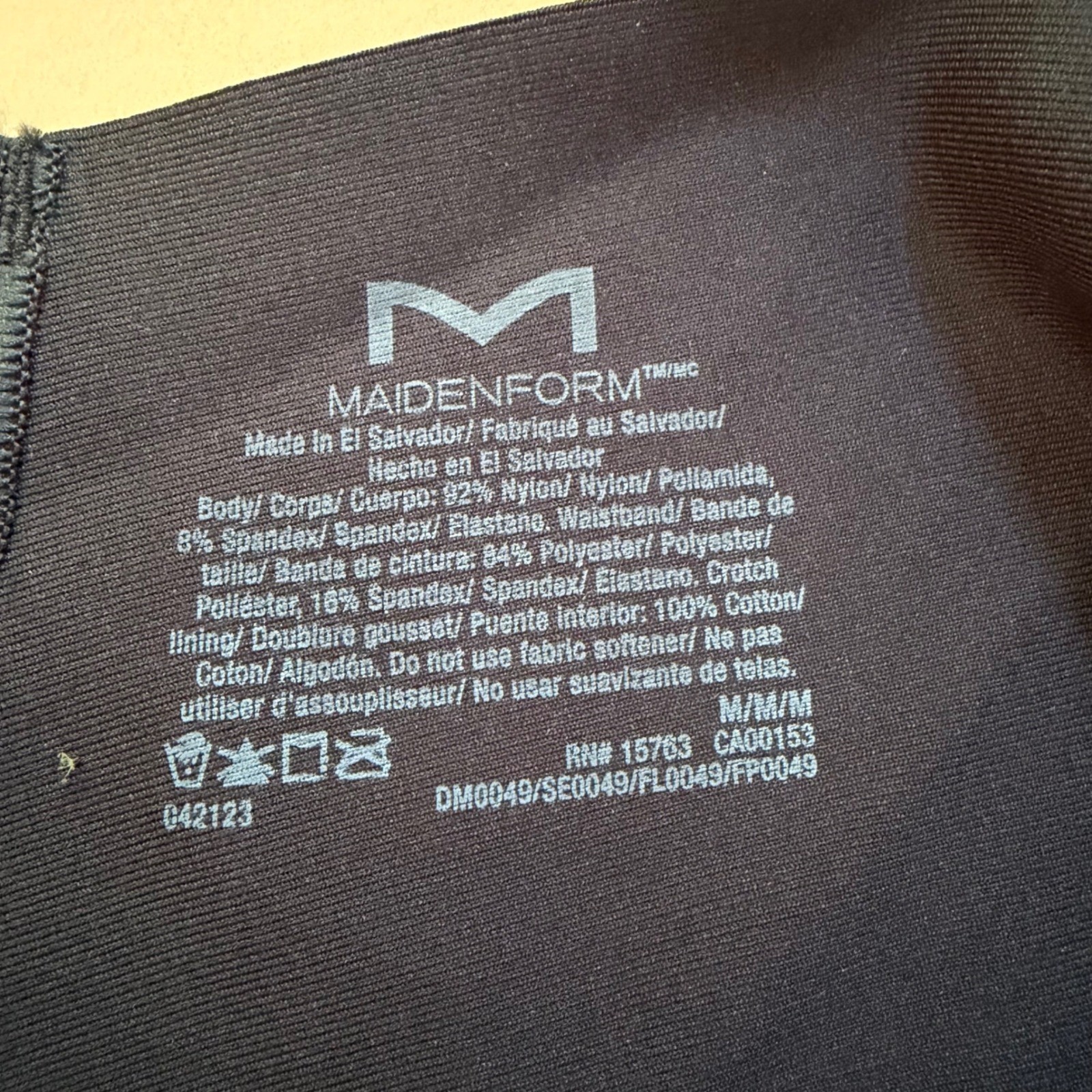 Maidenform Womens Black Shaping Thong High Waist Floral Lace DM0049 Medium NEW