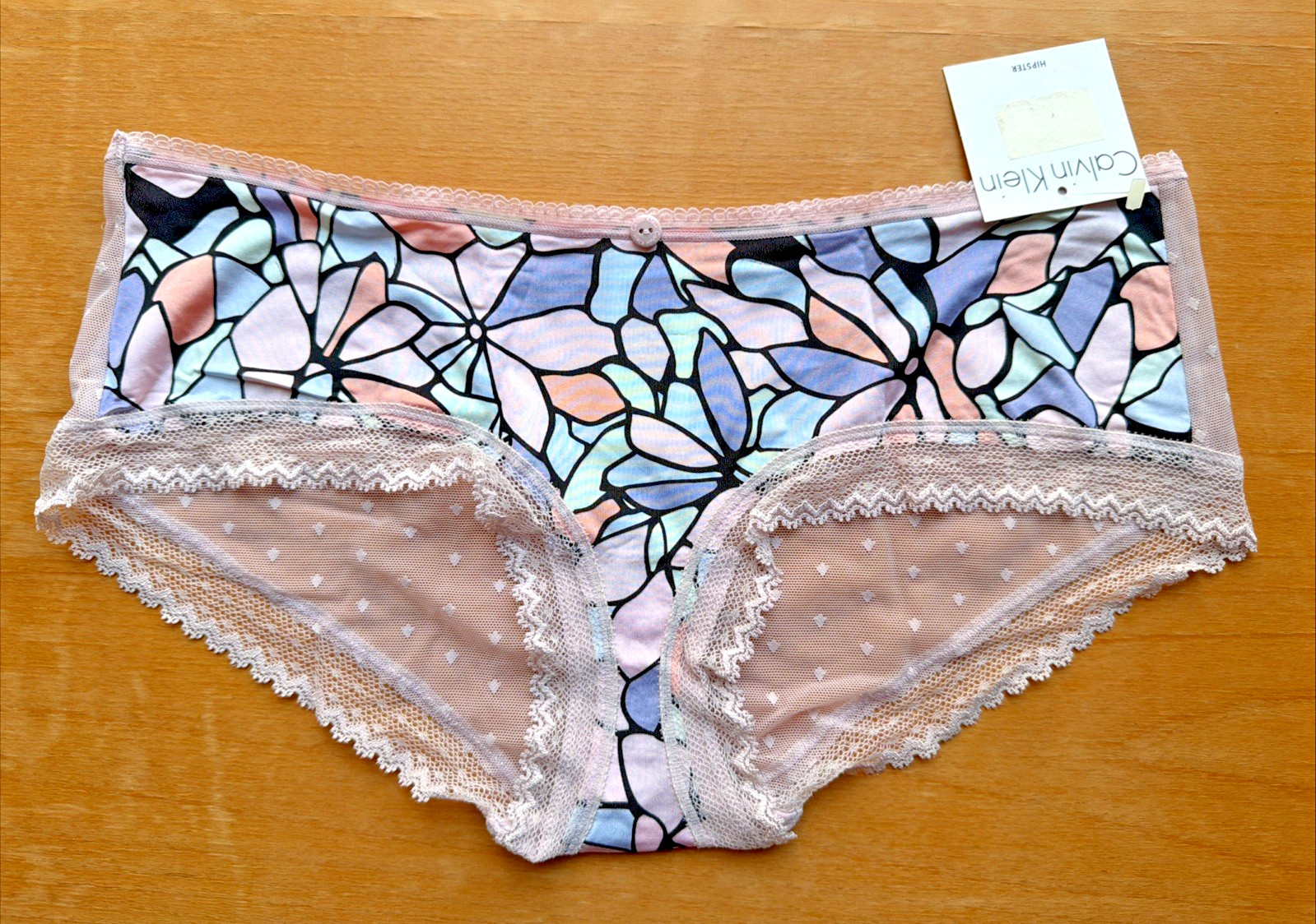 NWT Calvin Klein Hipster panties M