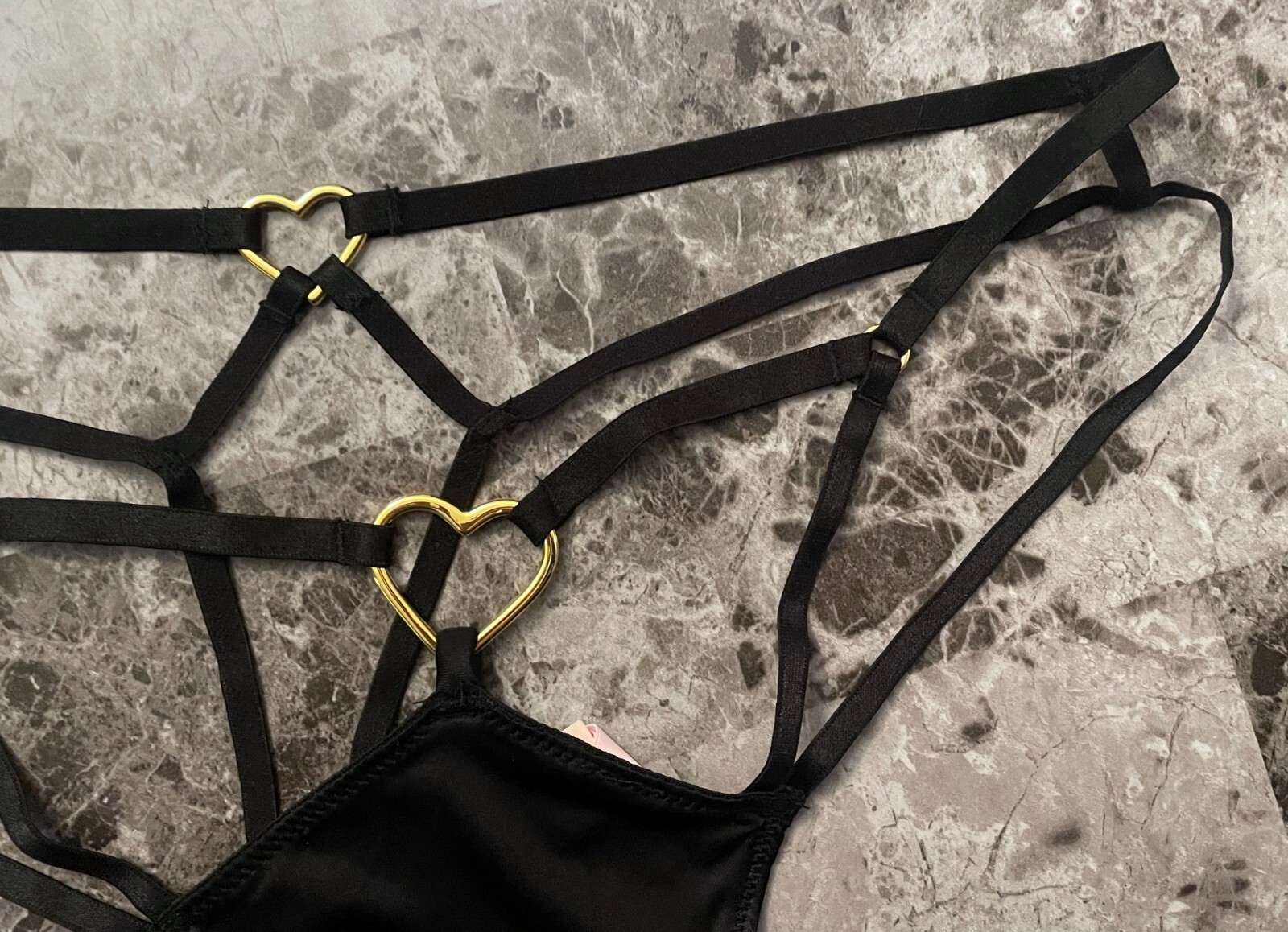 NWT VICTORIA’S SECRET BLACK SATIN SMOOTH STRAPPY HEART HARDWARE THONG PANTIES