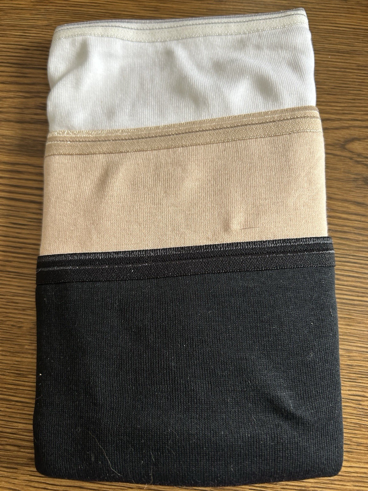 HANES WOMENS BRIEFS 3 PAIR 100% COTTON BLACK BEIGE WHITE TAGLESS SIZE 6 NEW