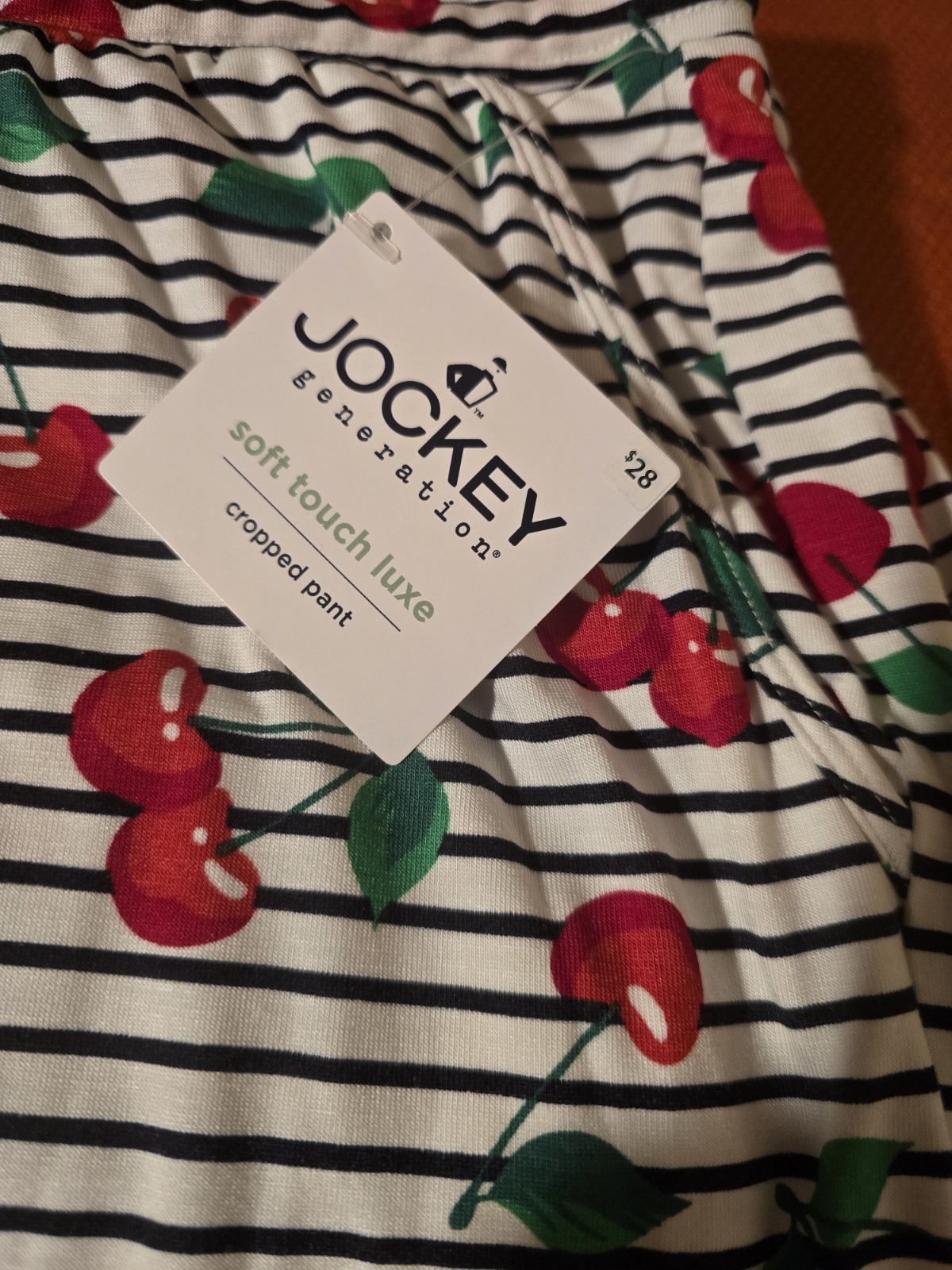 NWT Jockey Women’s Large Soft Luxe Cropped Lounge Pants With Cherry Print