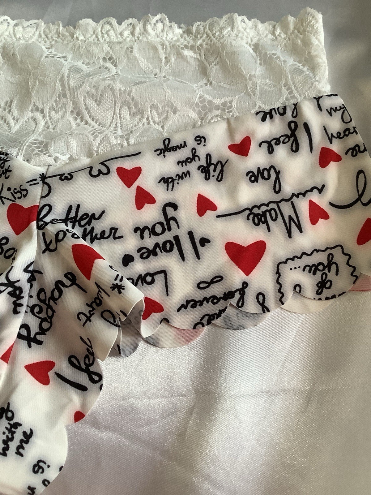Women’s Teens Mid-Rise Lace Briefs Heart Script Print Red Black White 5Pk Large