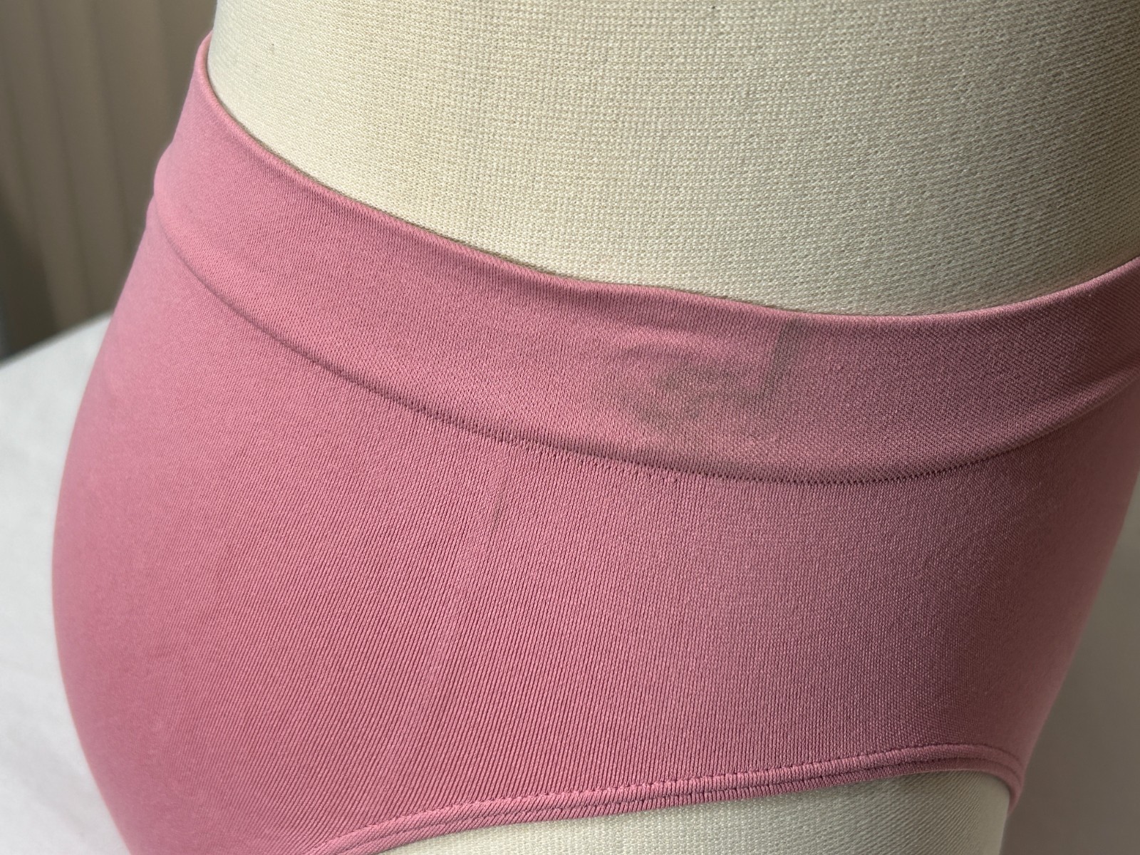 Bali Underwear L-7 Hi Cut One Smooth All Around Smoothing Panty Mauve DF2362