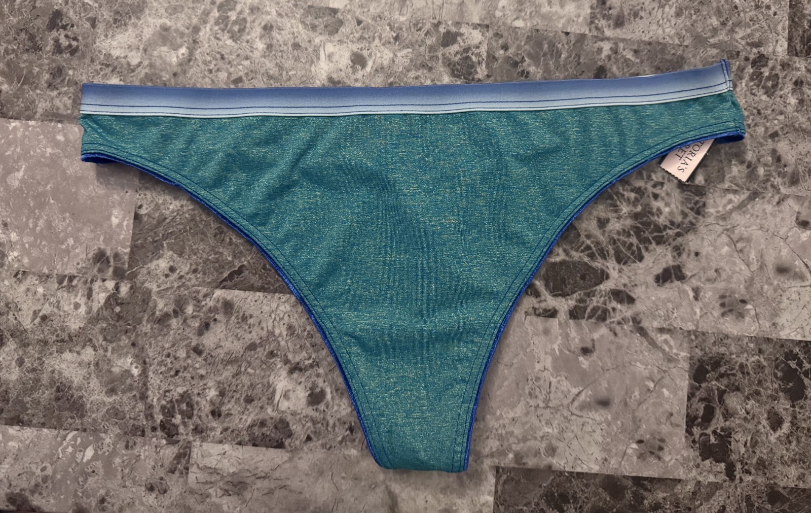 NWT VICTORIA’S SECRET M SMOOTH GREEN BLUE EVERYDAY PERFECT RARE THONG PANTIES