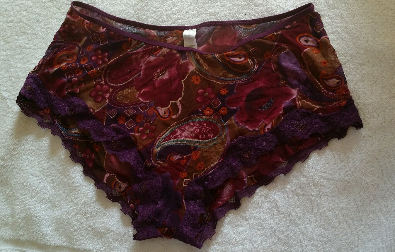 Vintage Delicates Nylon/Spandex Sheer Burgundy Paisley/Flower Lace Undies sz 8
