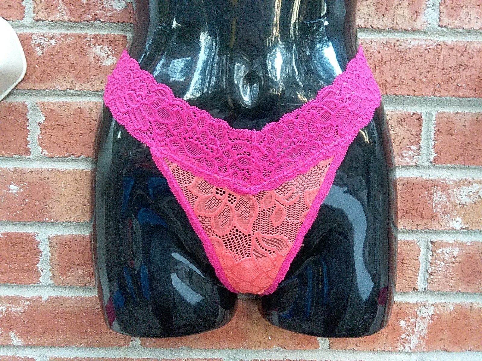 Vtg 90’s Pink & Peach Lace Thong Panties “NEW” FAMOUS MAKER No Tags 3pr XS *READ