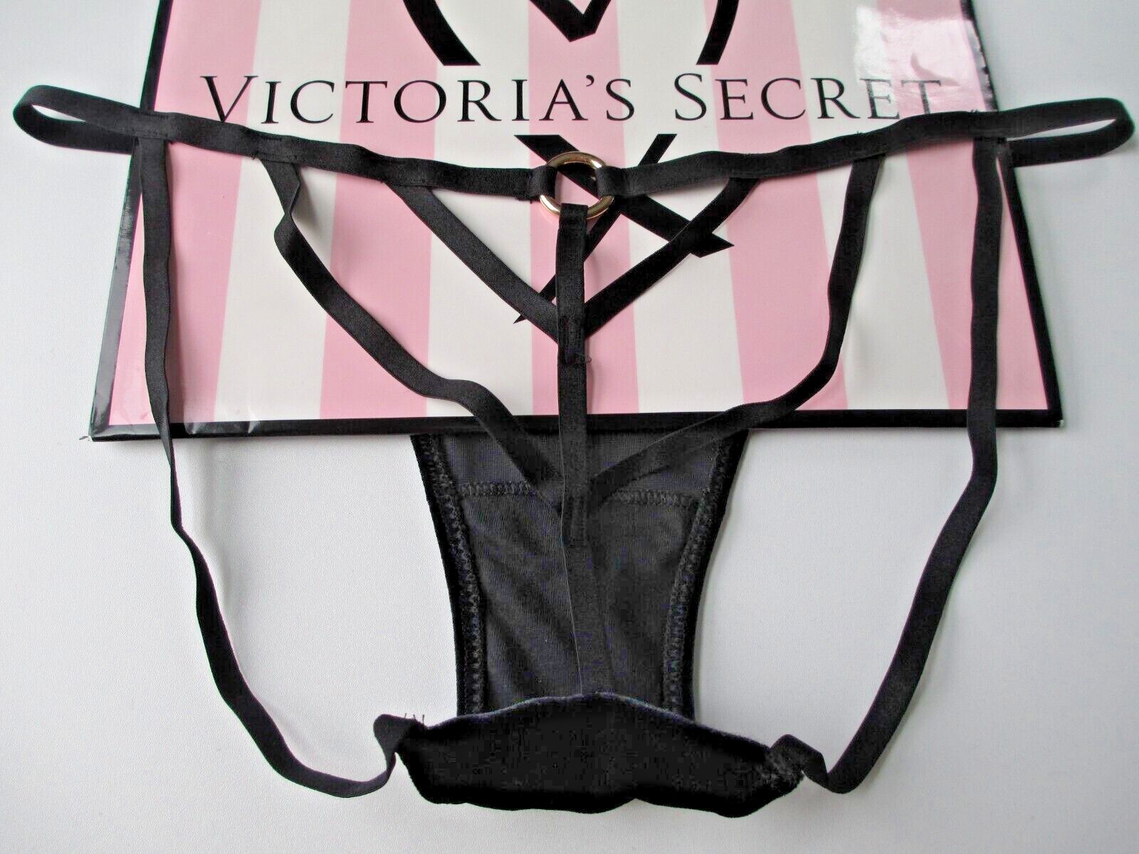 VICTORIA’S SECRET VERY SEXY String Cheeky Panty Black Velvet Open Back Hardware