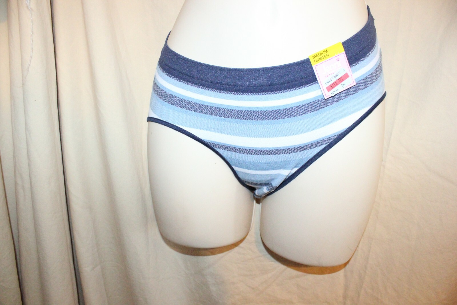 Jenni by Jennifer Moore Hipster White Denim Stripe 917700 $8.00 Medium m panties