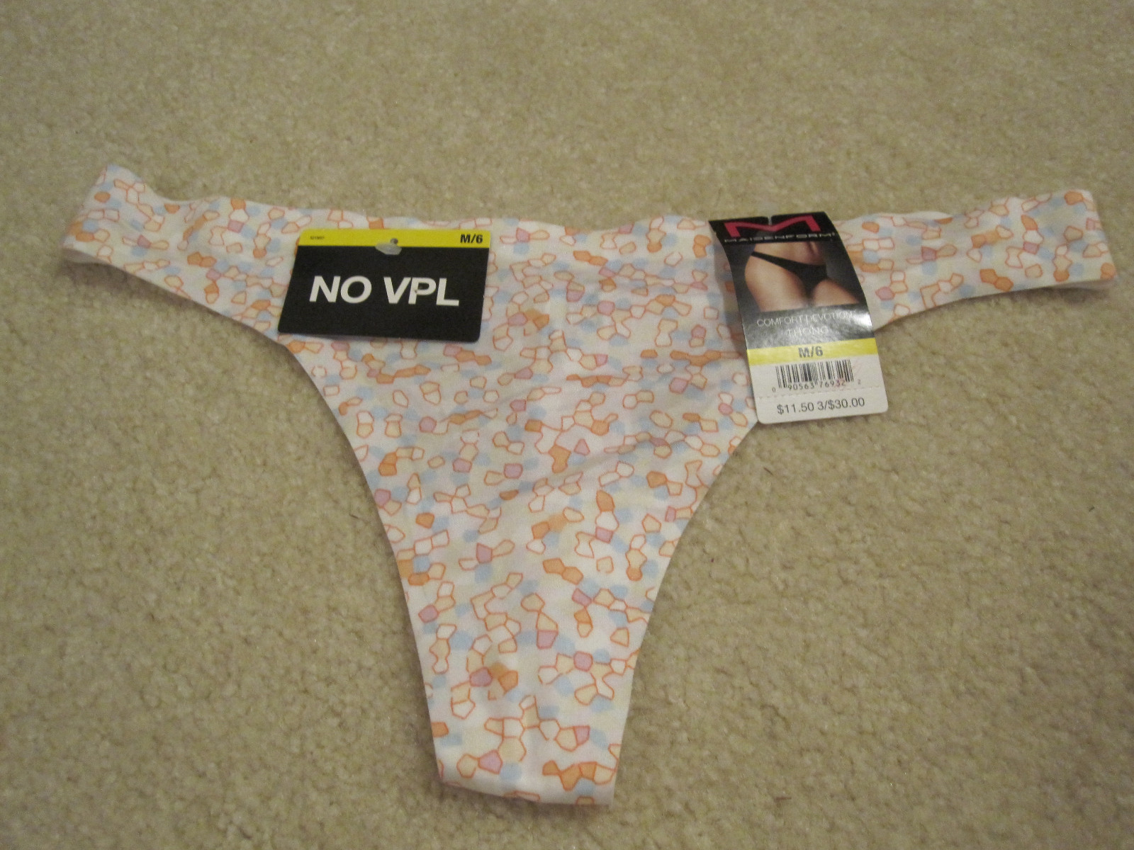Maidenform ladies panties comfort devotion thong size 6 M style# 40149