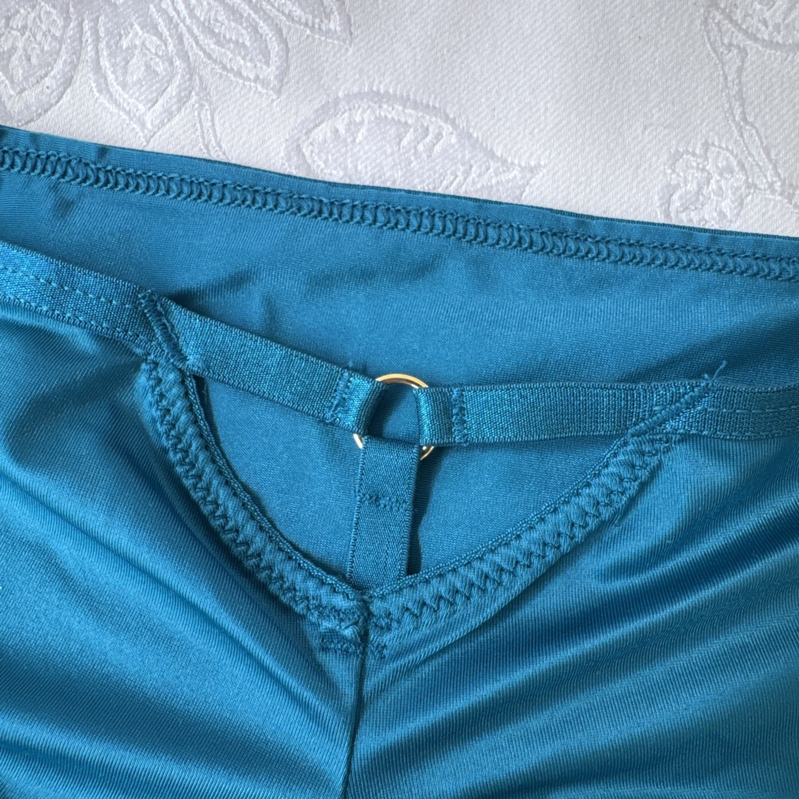 VICTORIA’S SECRET M TEAL BLUE SILKY CHARM CUT OUT BACK CHEEKY SUMMER PANTIES NWT