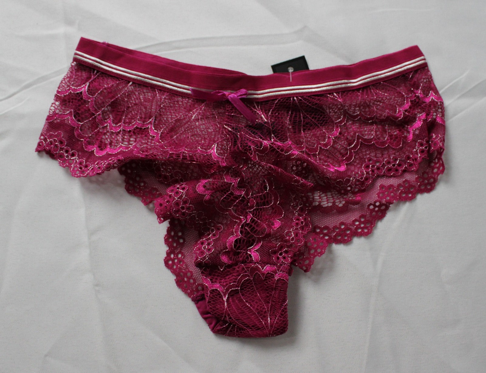Frederick’s Of Hollywood Women’s Caroline Lace Panties JT8 Fuchsia Medium NWT