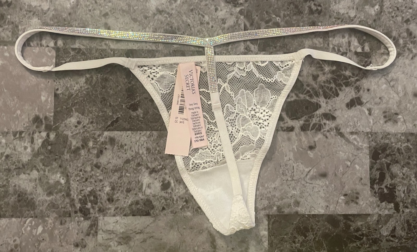 NWT VICTORIA’S SECRET COCONUT WHITE LACE RHINESTONE SHINE STRAP V STRING PANTIES