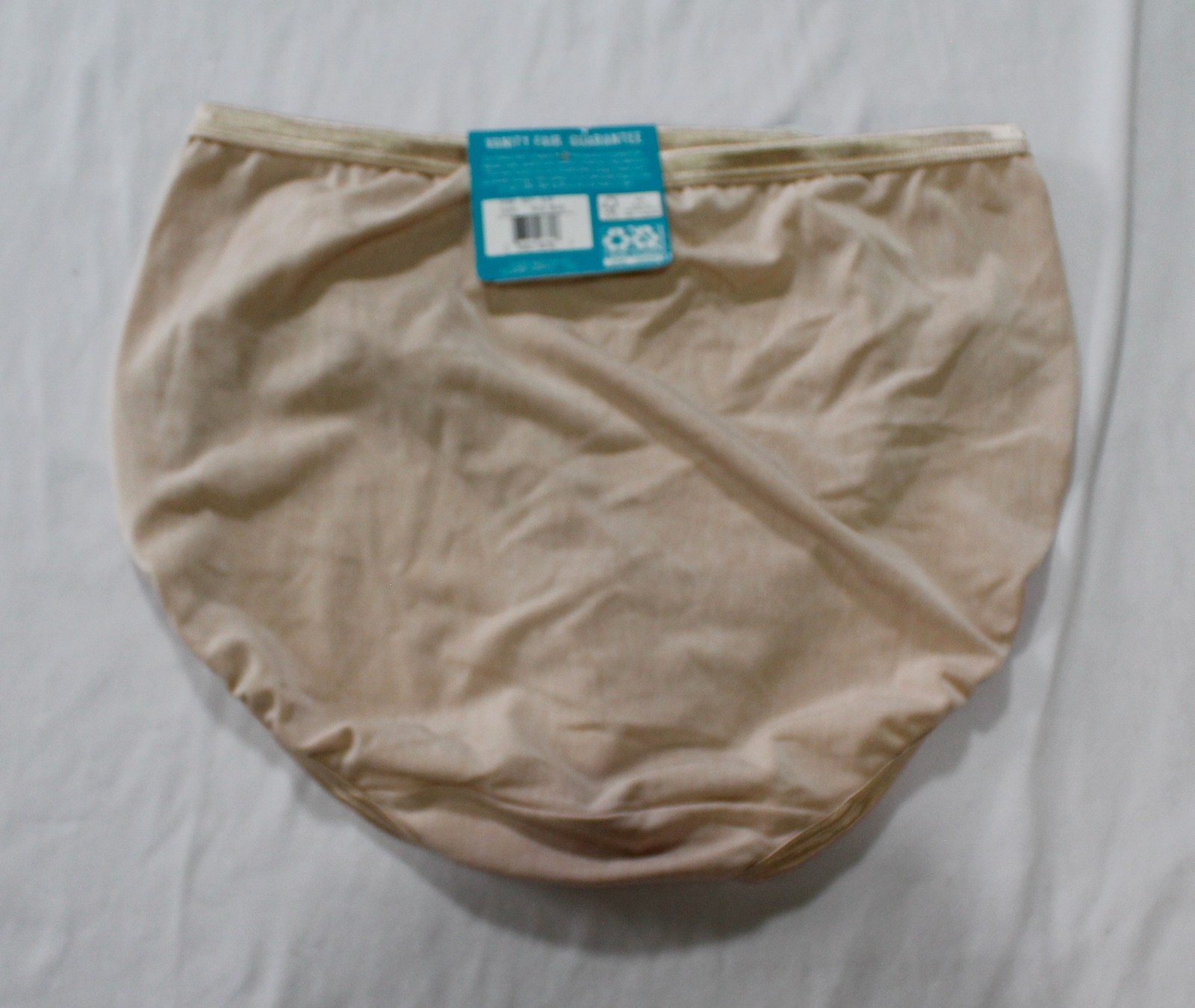 Vanity Fair Women’s Illumination Hi-Cut Panty DH3 Rose Beige Medium NWT