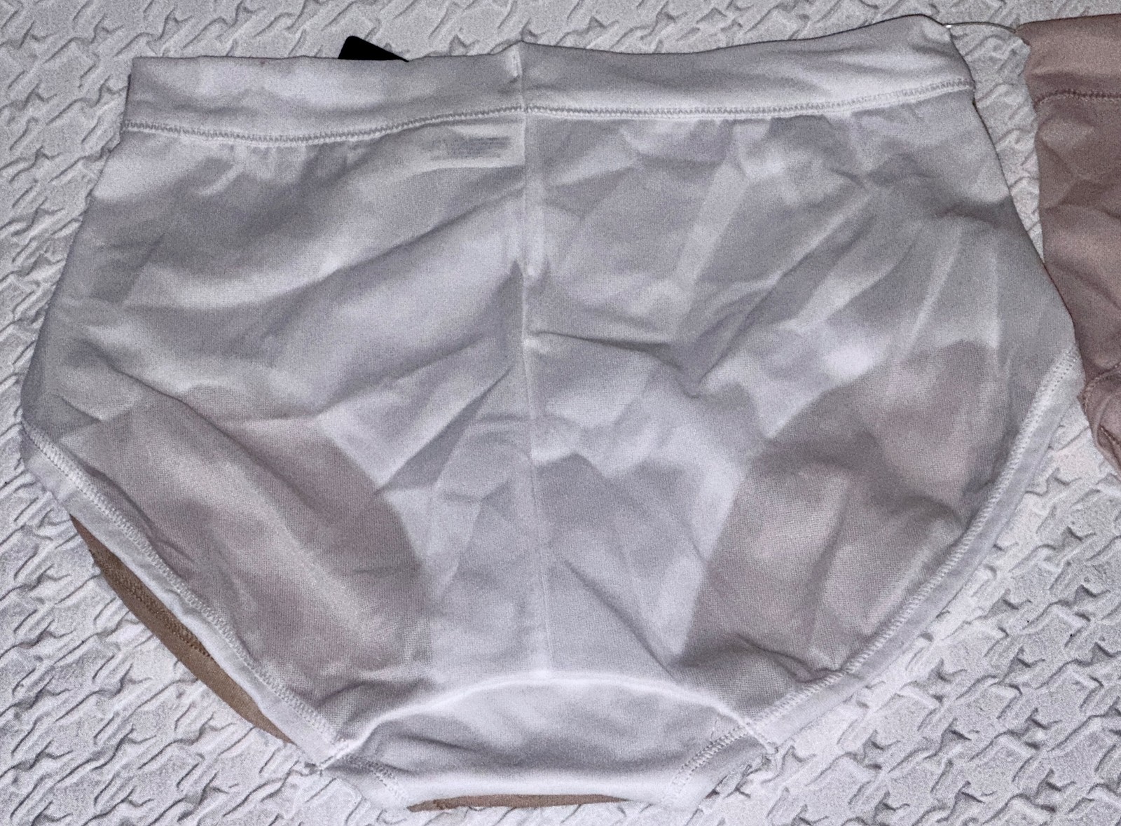 BALI One Smooth U Second Skin White Nude Sandshell Hi Cut Panty Womens S 5 2XL 9
