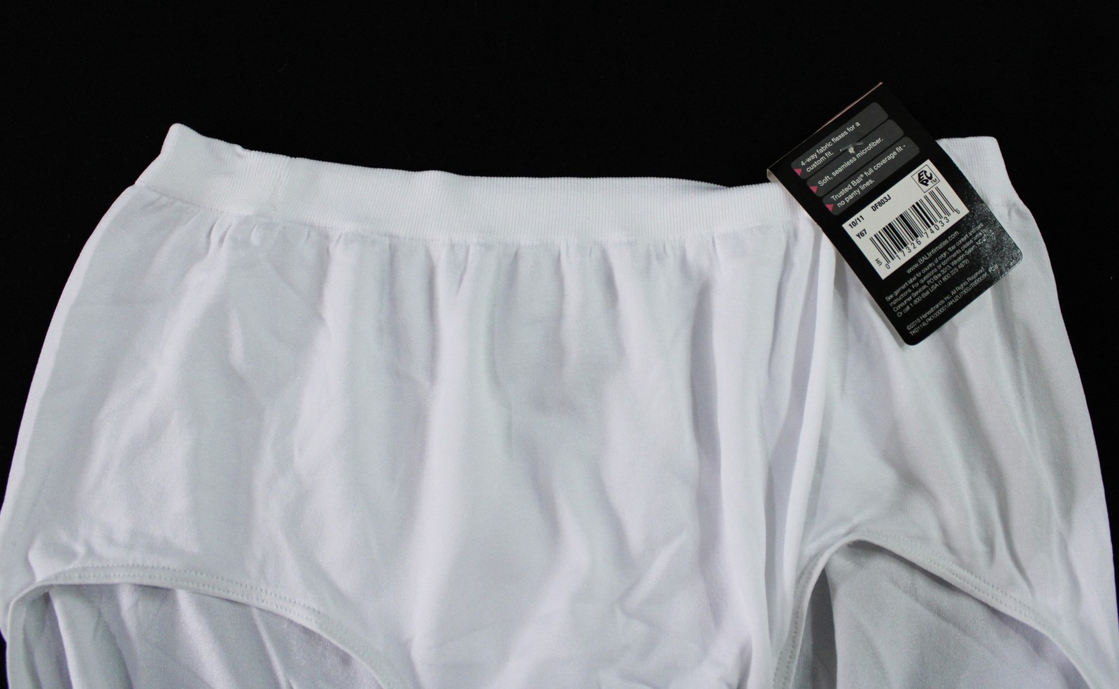Bali Women’s Comfort Revolution Modern Seamless Brief CN6 White Size 10/11 NWT