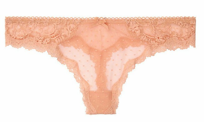 New $16.50 Victoria’s Secret Dream Angels Thong 💘XS Cafe Creme