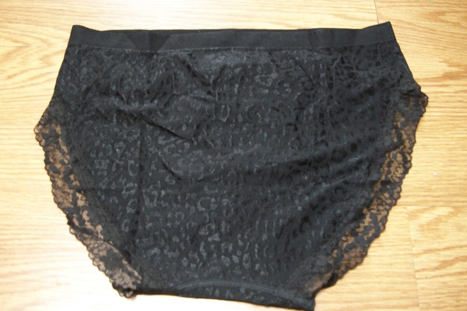 Victorias Secret High Leg Brief Panties Black Leopard Print Floral Lace Trim M