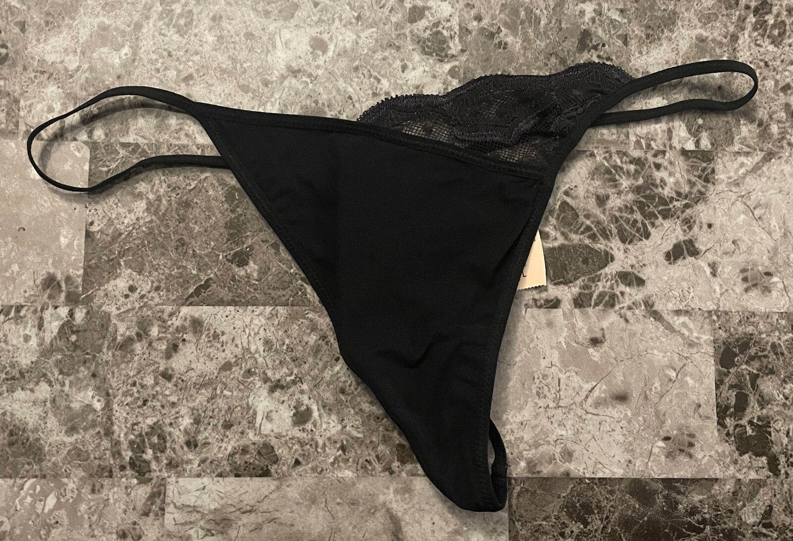 NWT VICTORIA’S SECRET LARGE BLACK SMOOTH LACE UP VINTAGE RARE V STRING PANTIES