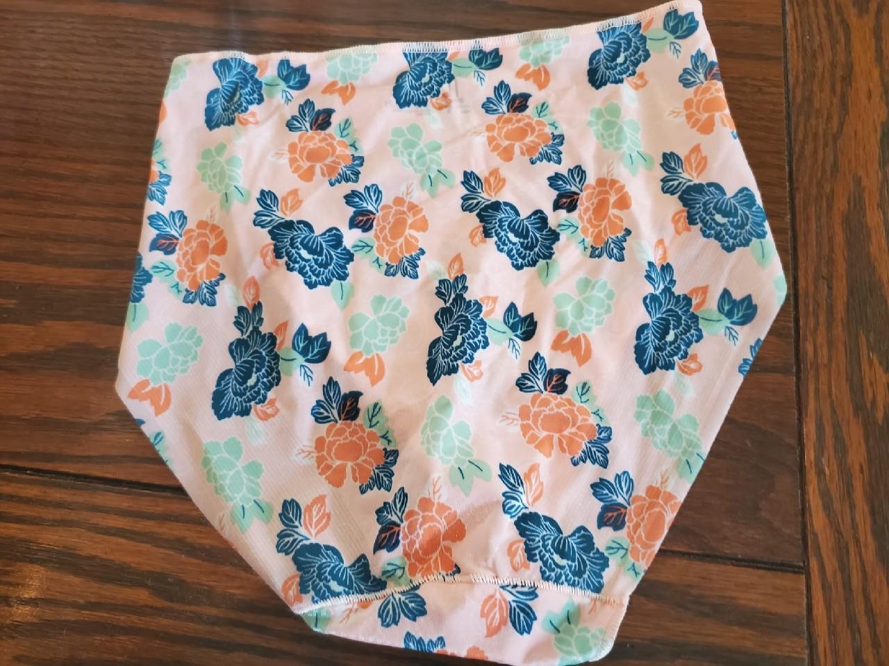 NWT TC EDGE NO LINES NO RIDE BRIEF PANTIES NYLON/SPANDEX A405 TOKY ROSE S