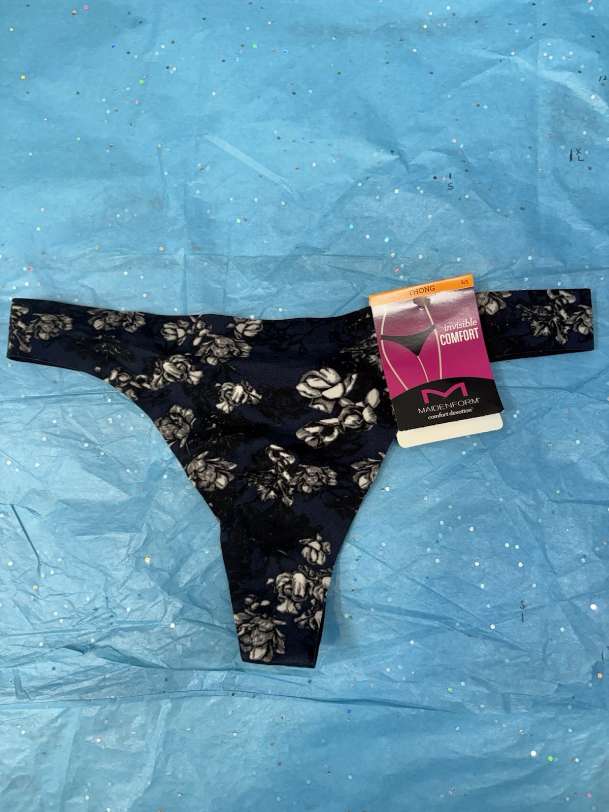 Maidenform THONG Small (5) Sexy Comfort Devotion Invisible NWT