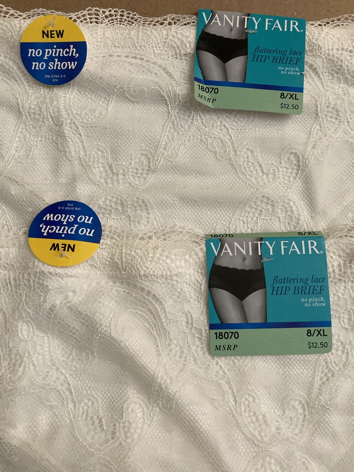 🎄2 Vanity Fair Lace Hip Briefs size 8/XL