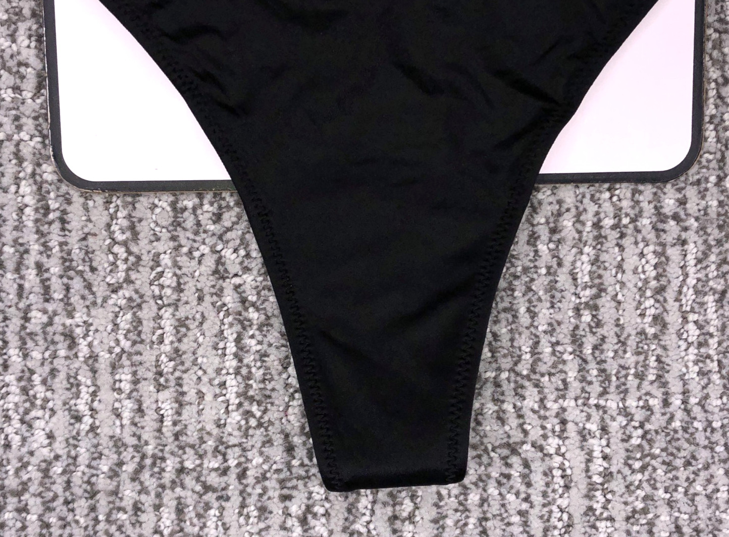 Victorias Secret VerySexy NWT Medium Black Strappy High Leg Thong Panty Hardware