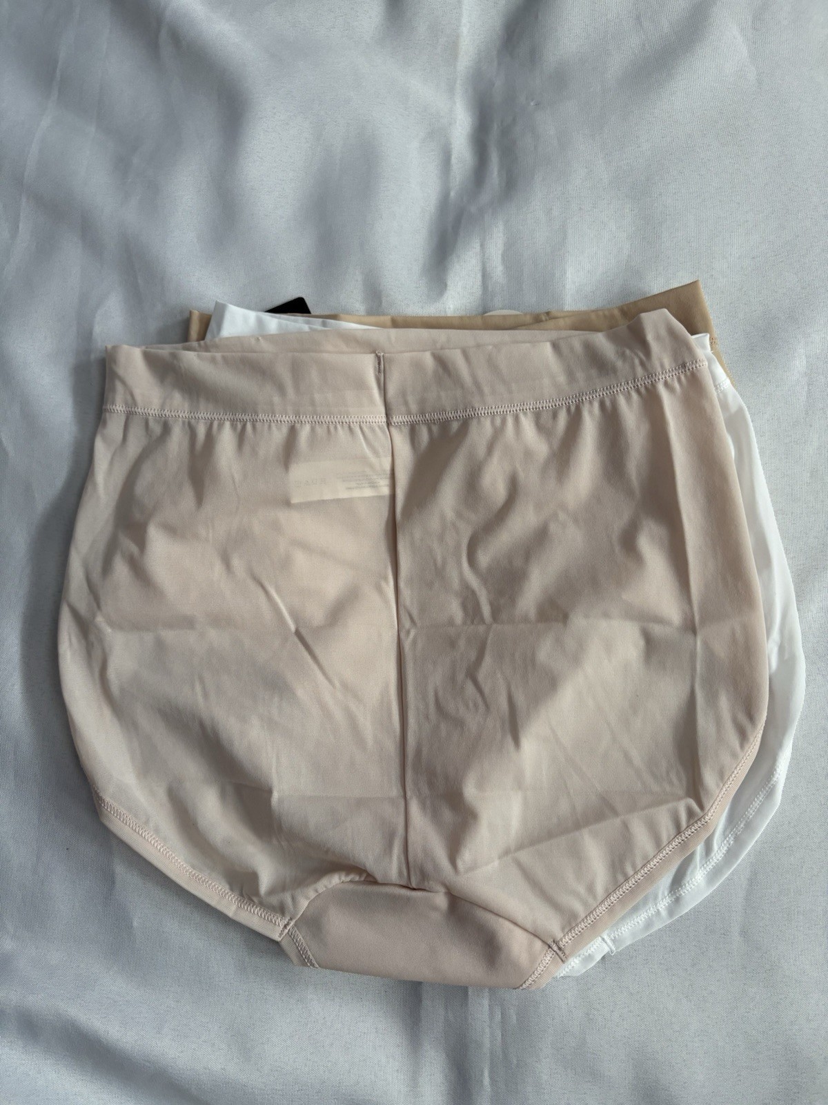 NEW Bali One Smooth U Ultra Light Hi-Cut Panty Nylon 3 Pair DFMEH3 Size Large