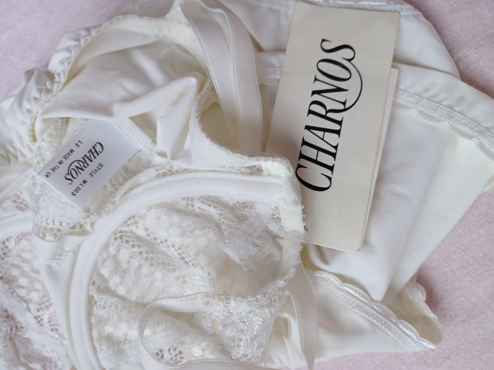 CHARNOS Lingerie Mistral Beautiful White Stretch Satin Lace Bodyshaper Size 32B
