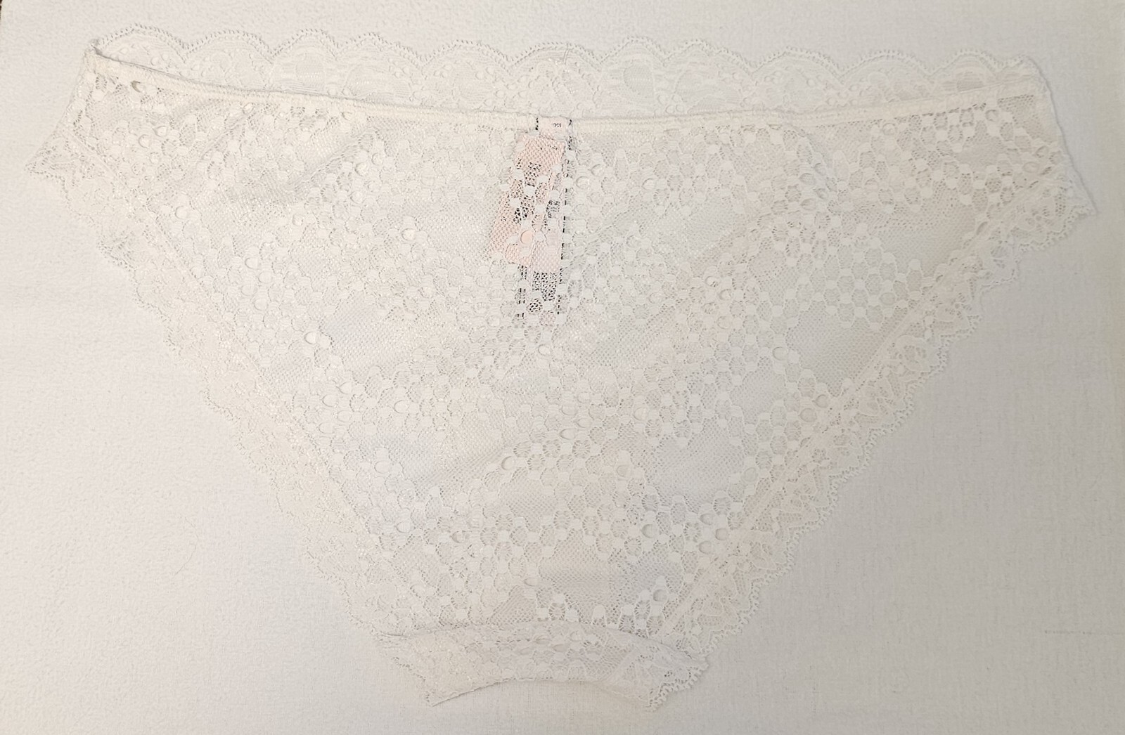 Size Large Dream Angels Cheekini Victoria’s Secret White New With Tags
