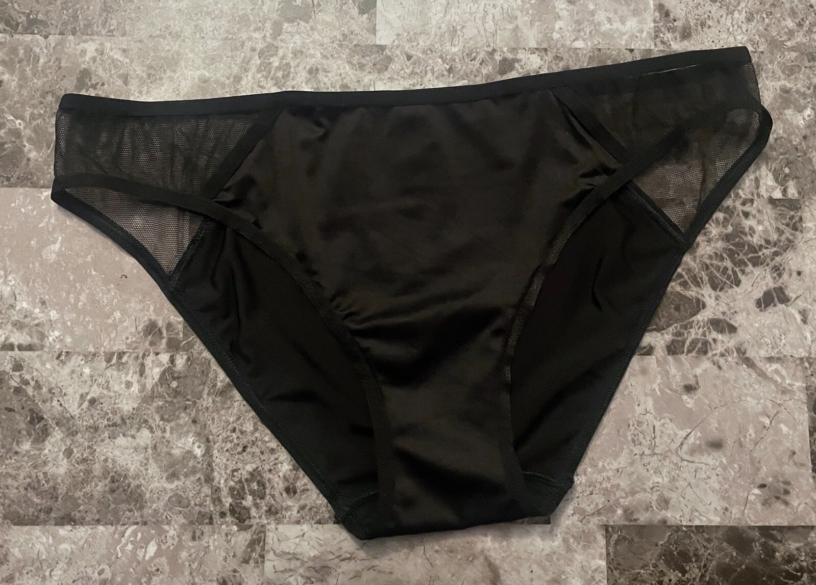 NWT VICTORIA’S SECRET MEDIUM BLACK SATIN SMOOTH SHEER MESH RARE BIKINI PANTIES