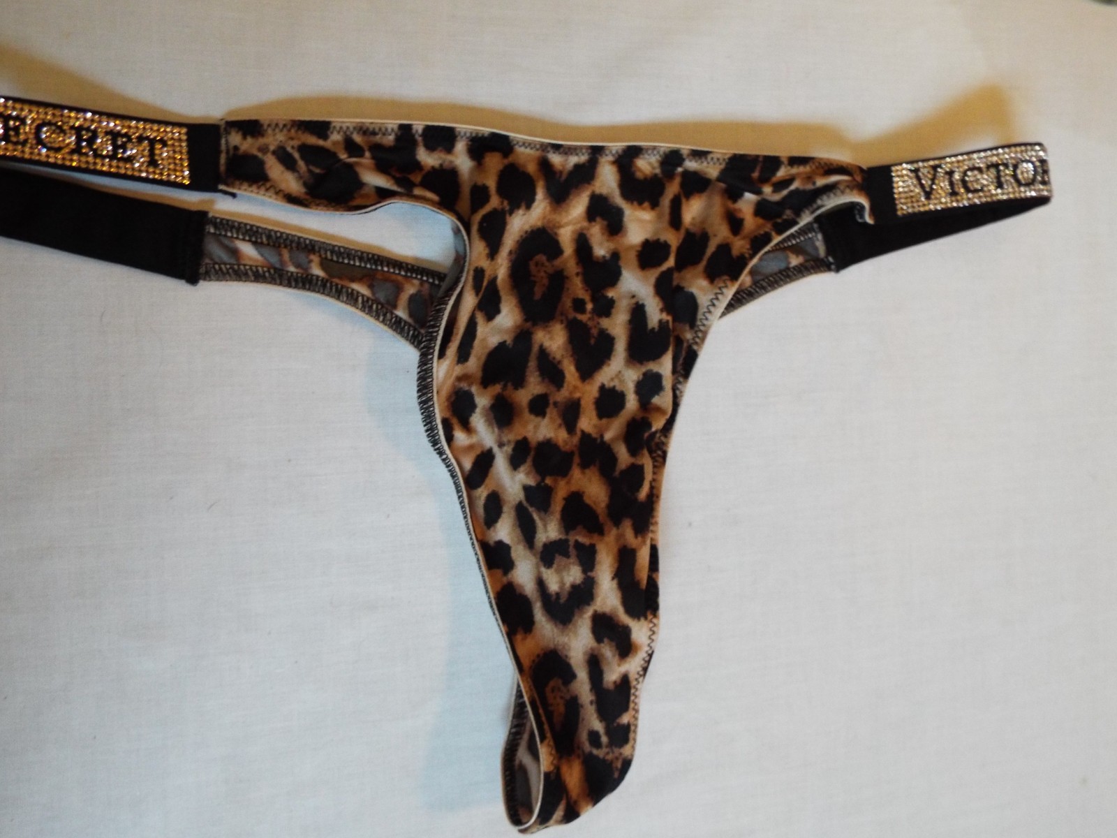 NWT Victoria’s Secret Very Sexy Shine Strap Thong Panty Leopard XL