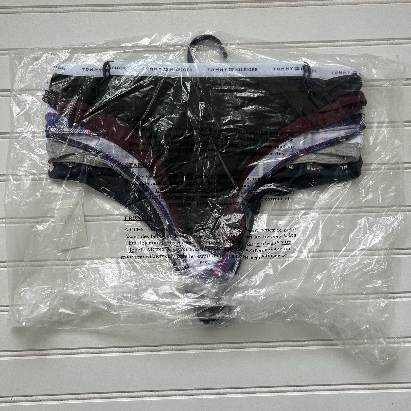 Tommy Hilfiger Women’s Cotton Thong Underwear Panties 5-Pack Large Polar Bear