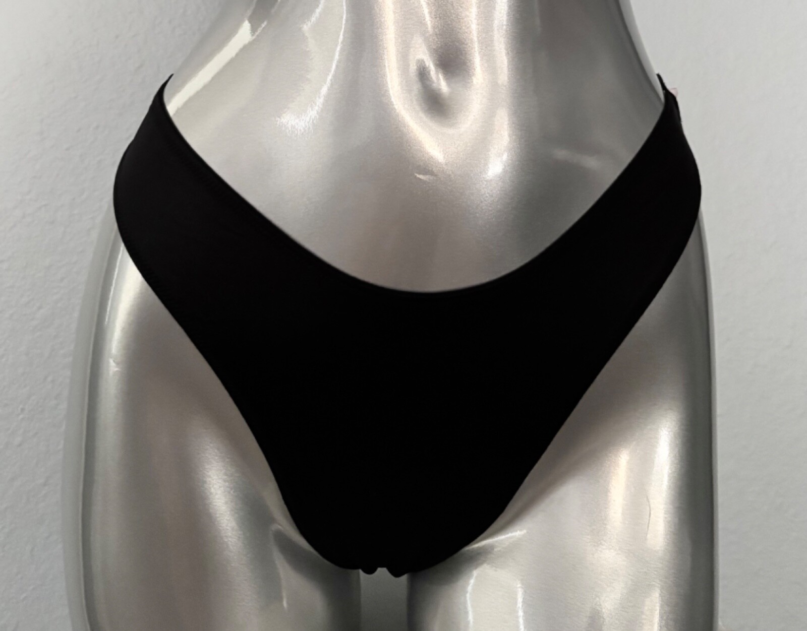 Victoria’s Secret Black w/ Gold Star Strappy Back Thong Very Sexy Panty M