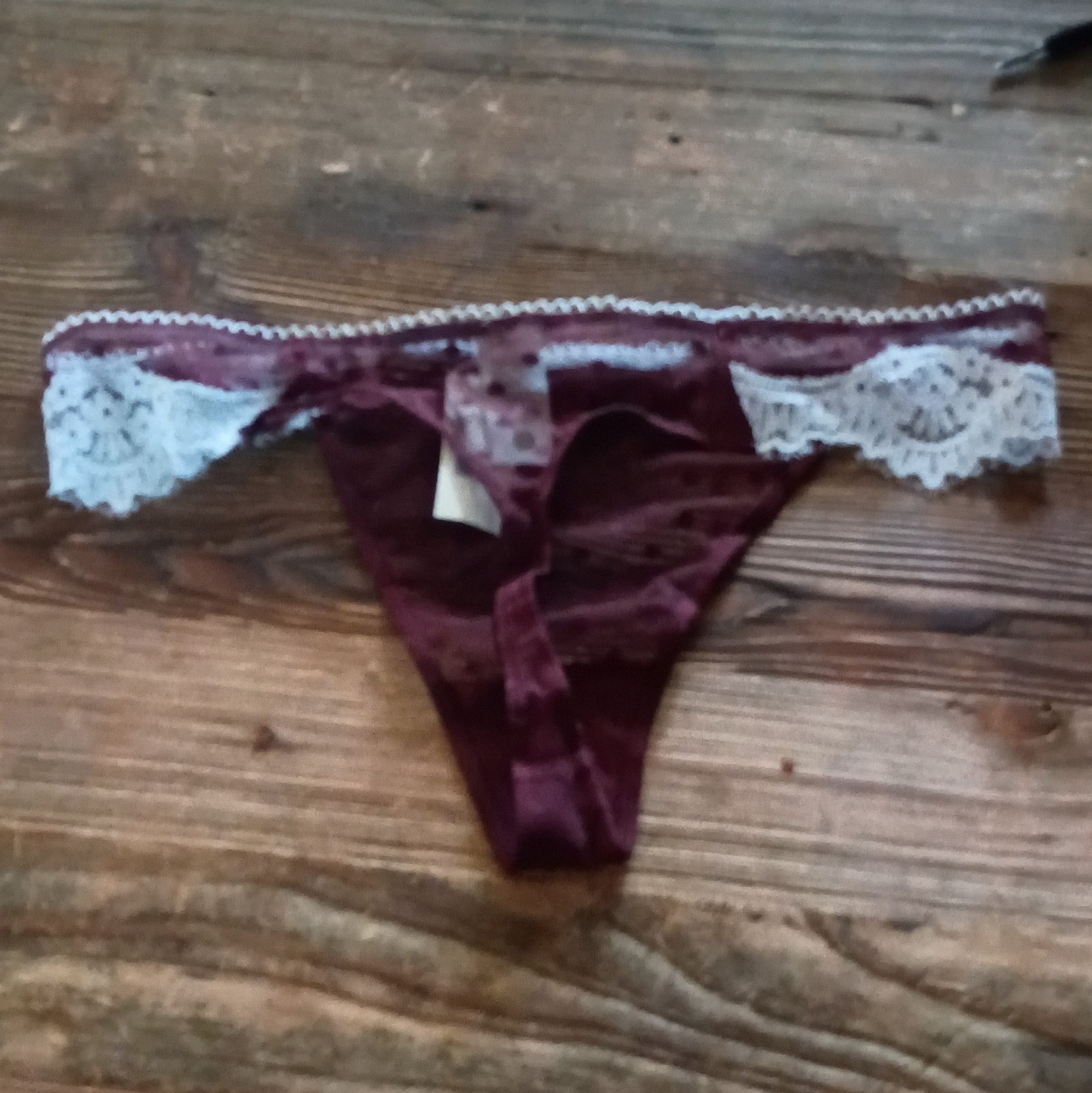 Aerie Women’s Burgundy/White Mesh Polka Dot Lace Thong Panties Size M