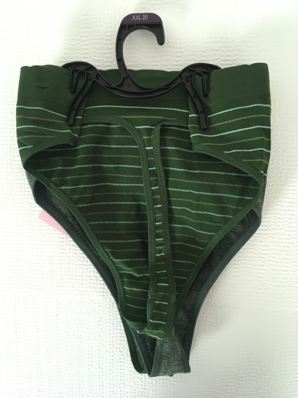 Kindly Yours Seamless Thongs 3 Pack Women Size XXL 20 Green Gray New with Tags