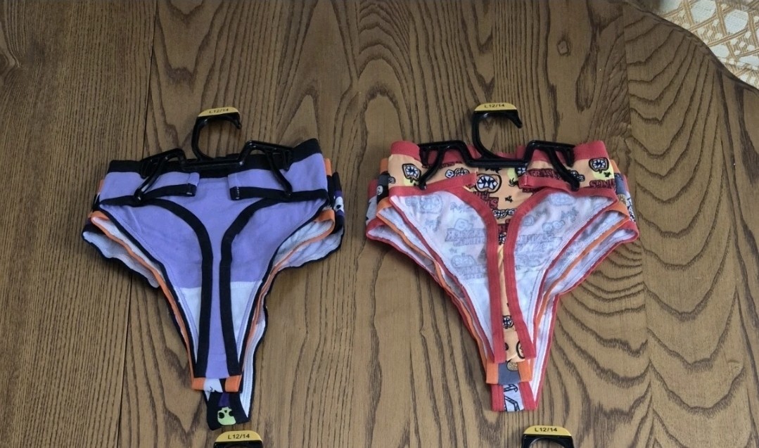 NEW Lot Of 4 Walmart Halloween Thongs 3 Packs, Size Large