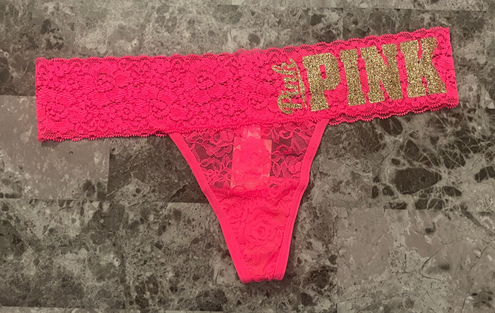 NWT VICTORIA’S SECRET PINK S GOLD GLITTER LOGO FLORAL LACE RARE THONG PANTIES