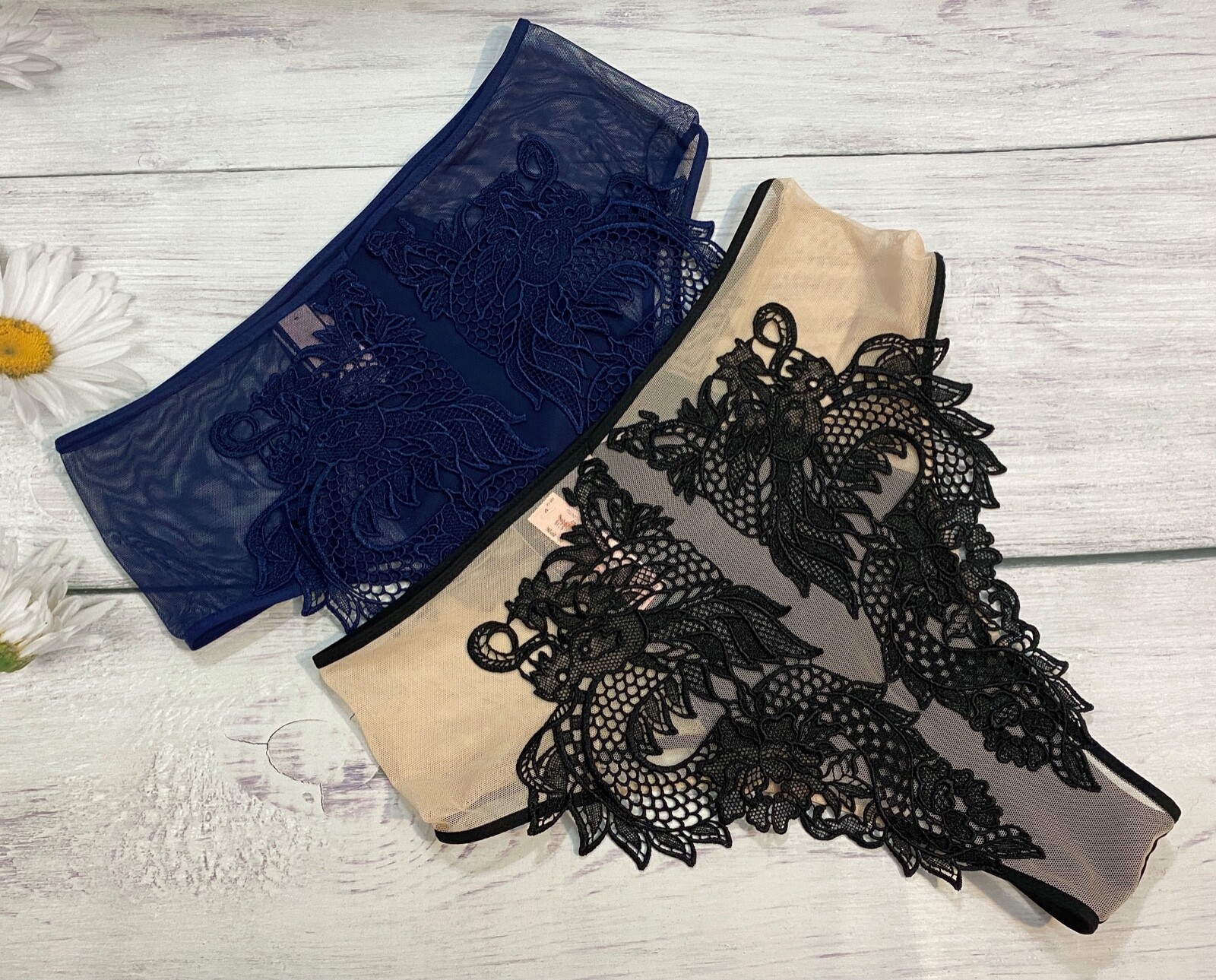 Victoria’s Secret LUXE LINGERIE Dragon Applique High Waist Cheeky Panty Medium